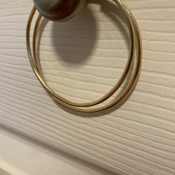 *Sold* 14kt Gold Hoop earrings - Picture 6 of 13